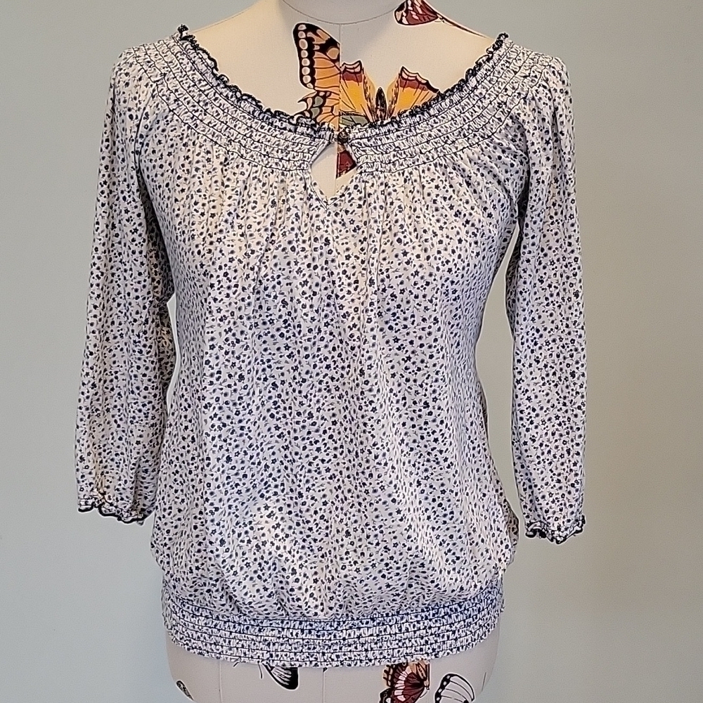Lucky BRAND blue and white floral top. Size is Medium.